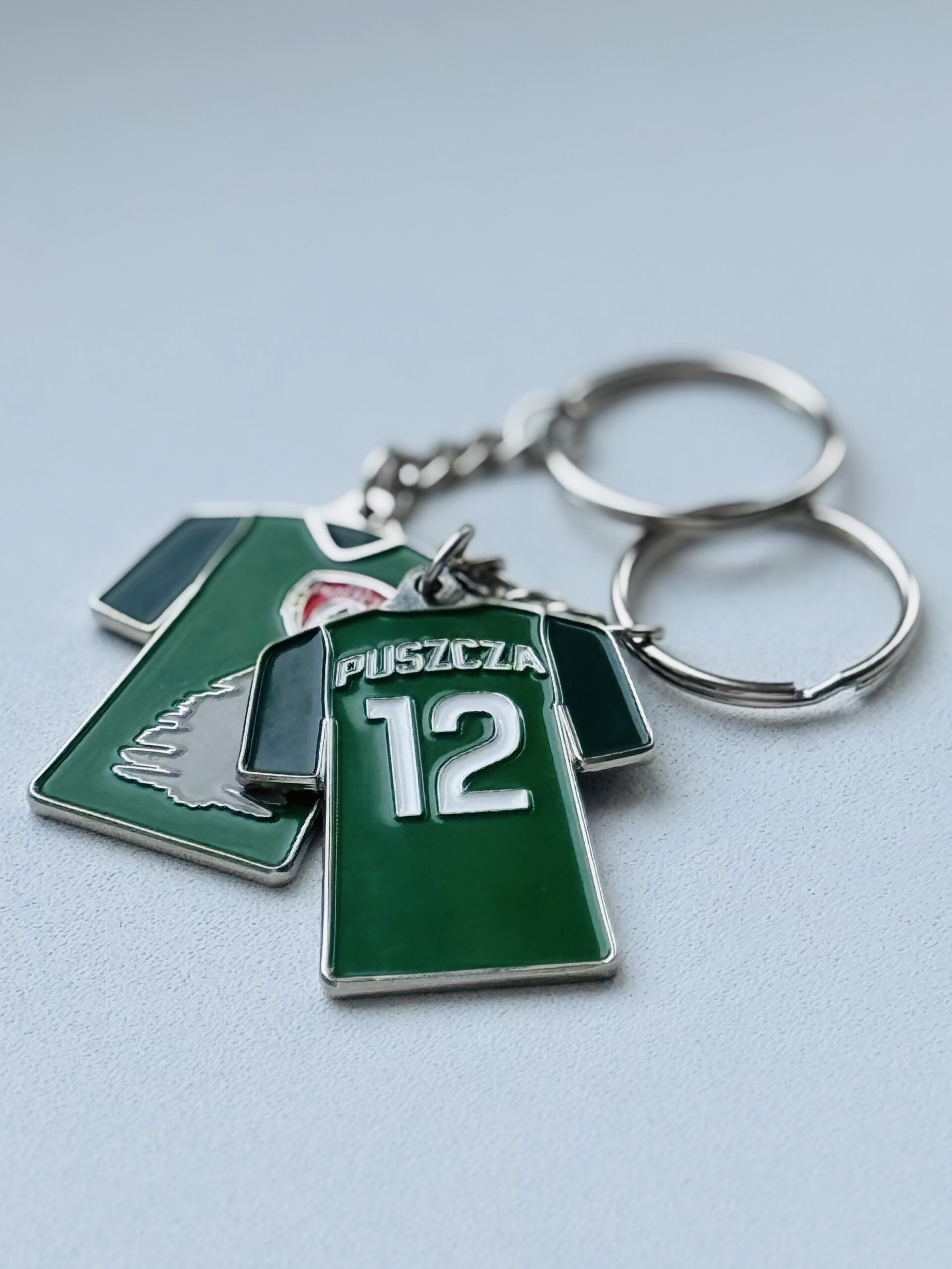 BRELOK METALOWY KOSZULKA