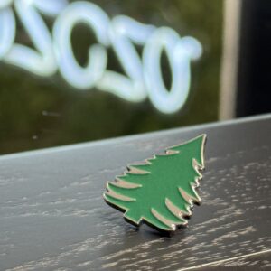 ELEGANCKI PIN DRZEWKO